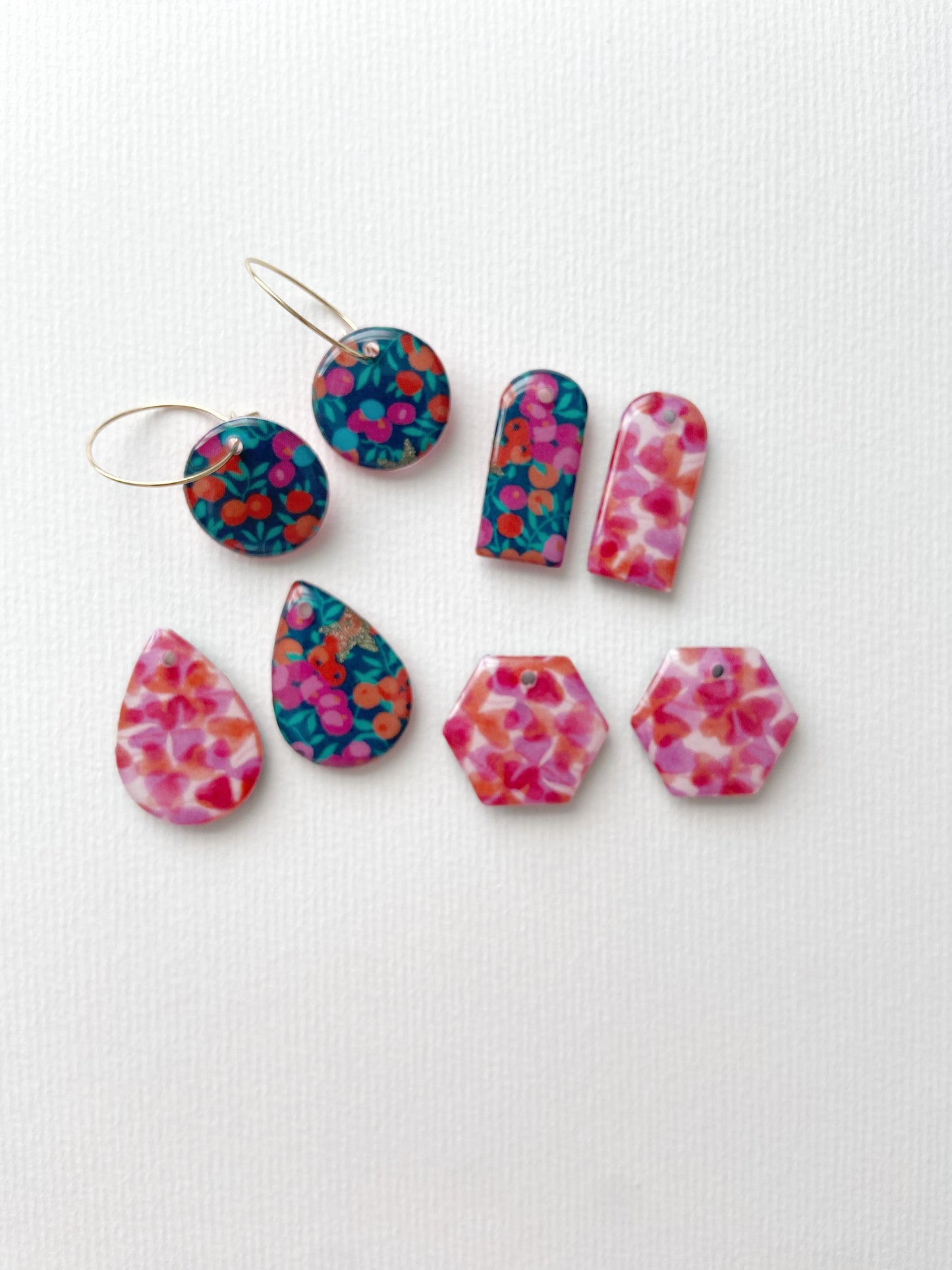 Tudor Berry and Lucky John (red/pink) - Reversible hoops