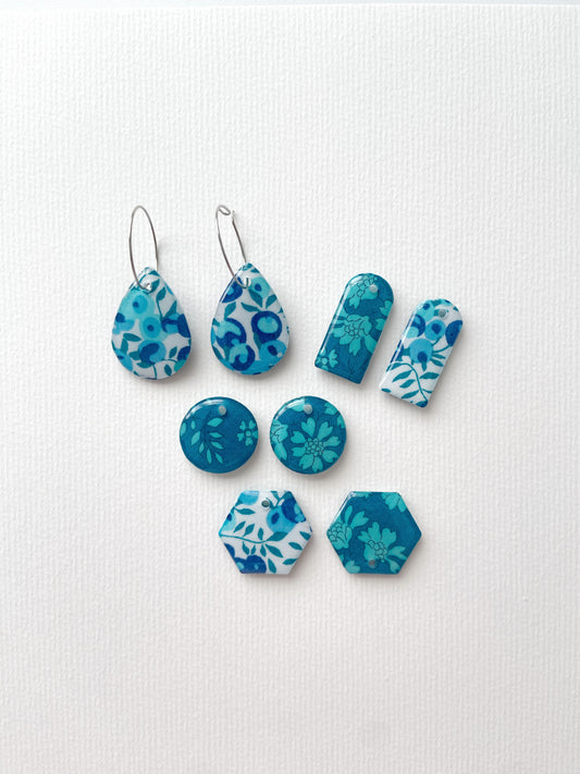 Wiltshire (blue) and Capel (two tone blue) - Reversible hoops